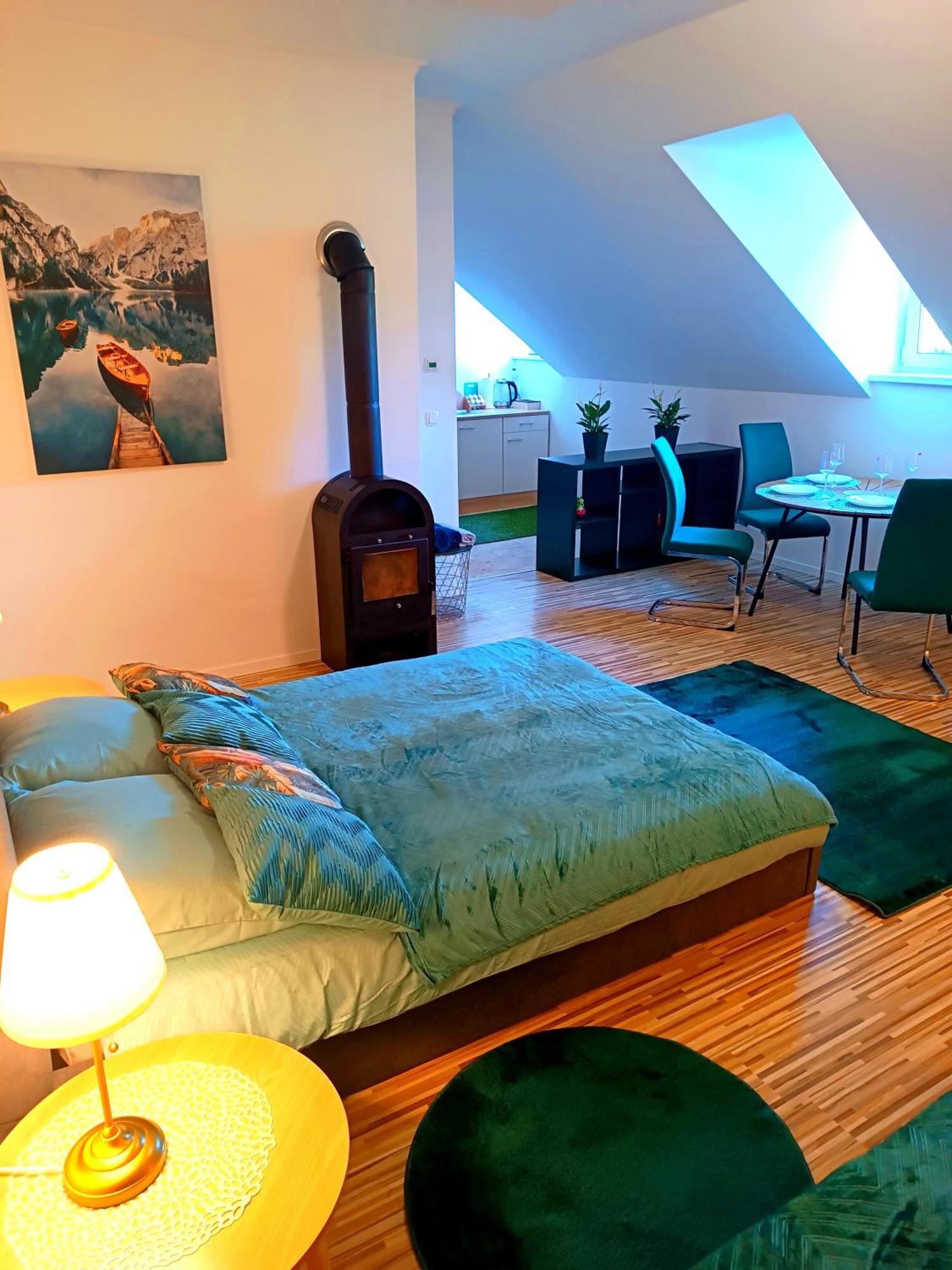 Family Apartments Center Of Muerzzuschlag Extérieur photo