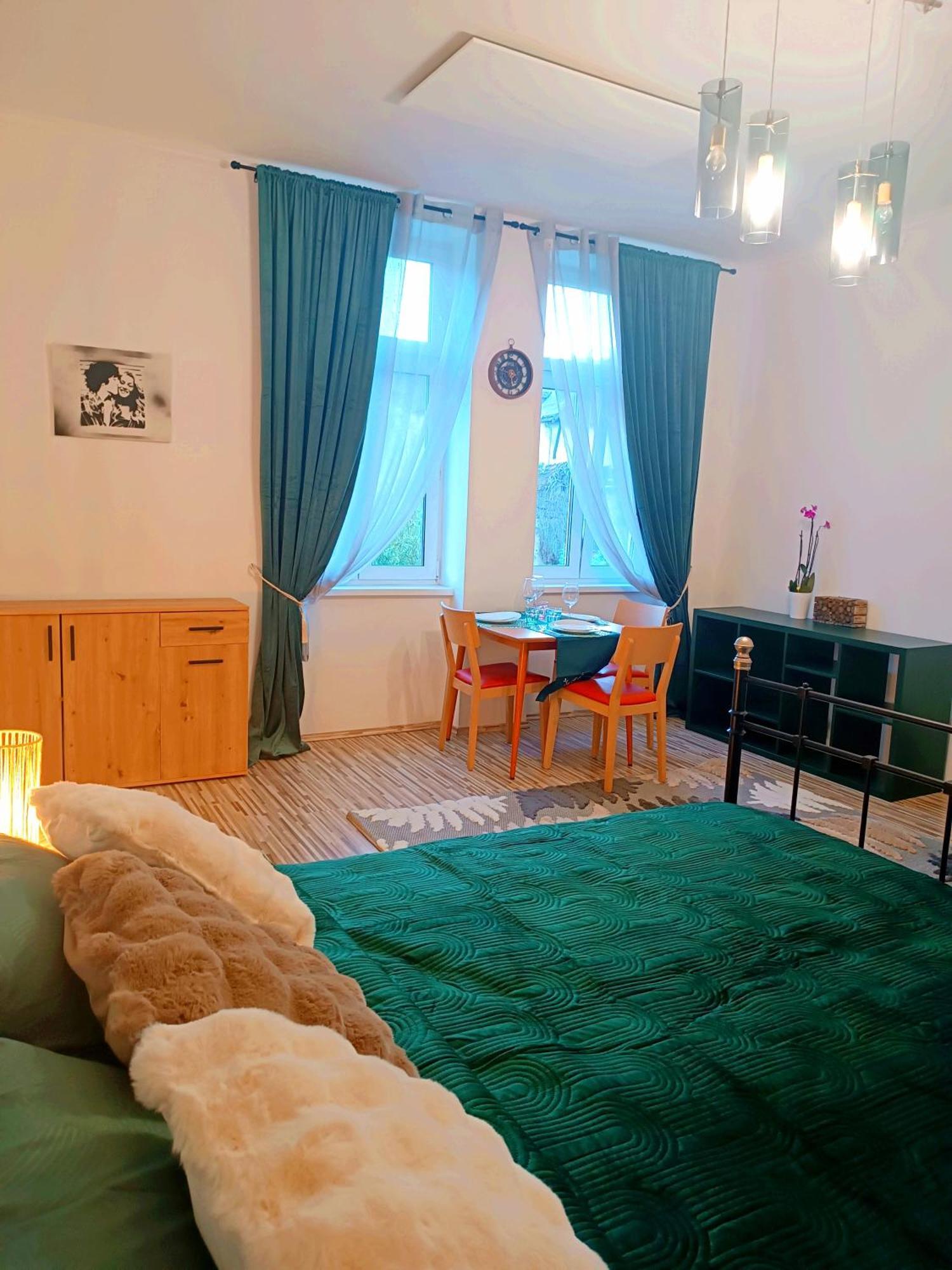 Family Apartments Center Of Muerzzuschlag Extérieur photo